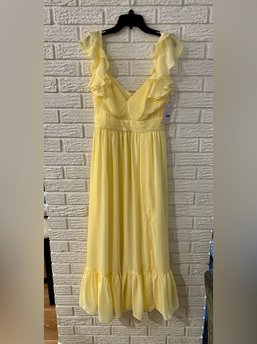 NWT!! BIRDY GREY
Michelle Dress Chiffon Lemon Sorbet Size XS